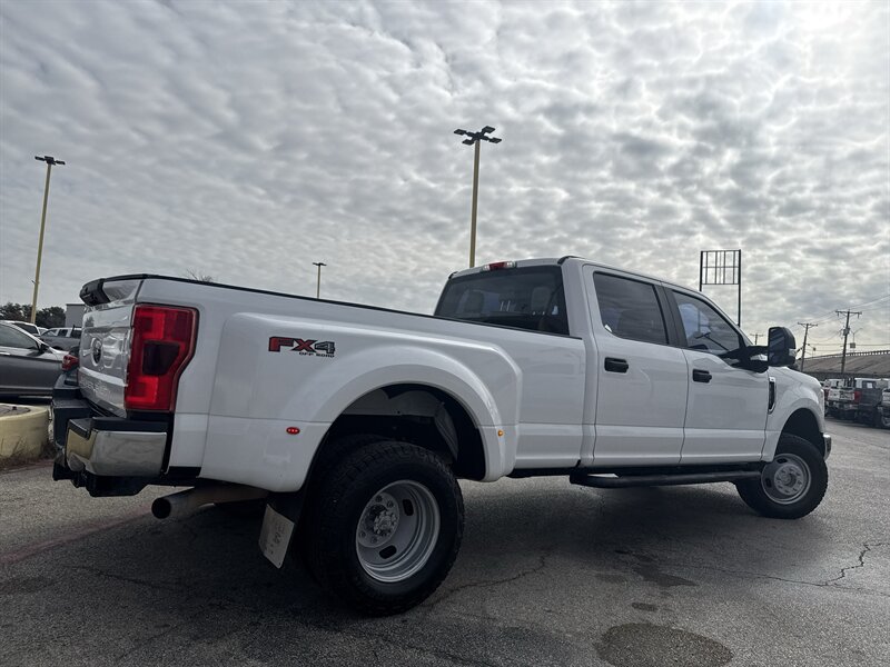 2019 Ford F-350 XL - Photo 5 - Arlington, TX 76011