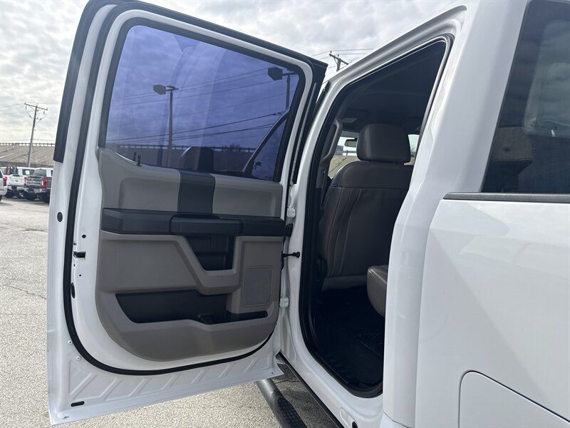 2019 Ford F-350 XL - Photo 17 - Arlington, TX 76011