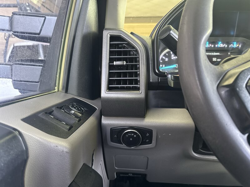 2019 Ford F-350 XL - Photo 23 - Arlington, TX 76011