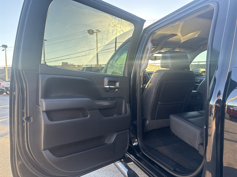 2017 GMC Sierra 1500 SLT   - Photo 15 - Arlington, TX 76011