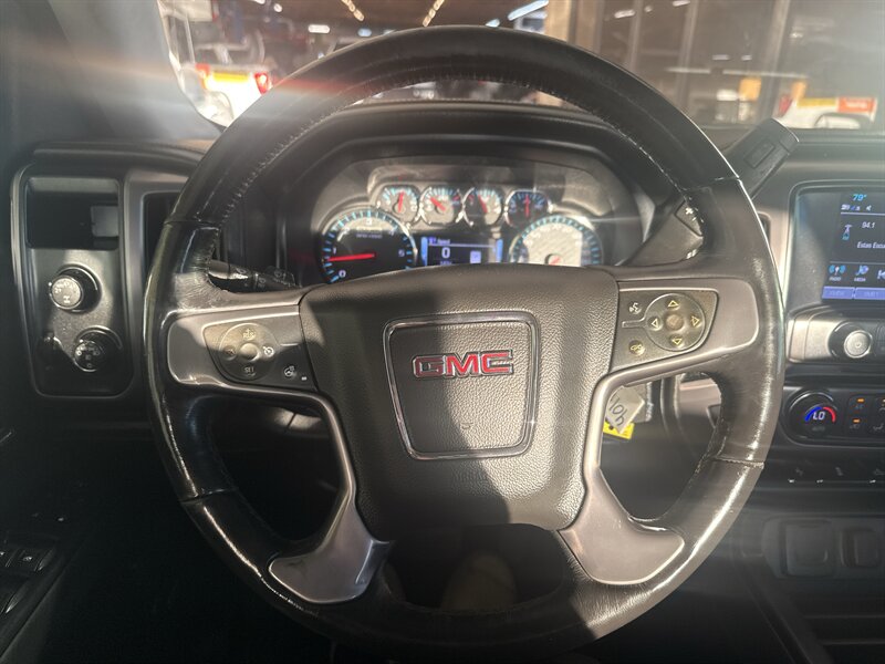 2017 GMC Sierra 1500 SLT   - Photo 22 - Arlington, TX 76011