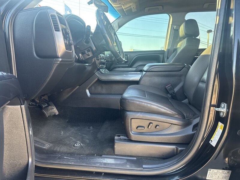 2017 GMC Sierra 1500 SLT   - Photo 14 - Arlington, TX 76011