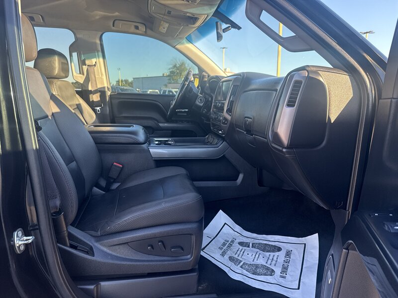 2017 GMC Sierra 1500 SLT   - Photo 18 - Arlington, TX 76011