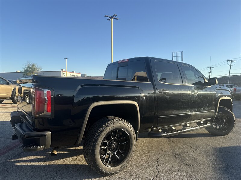 2017 GMC Sierra 1500 SLT   - Photo 5 - Arlington, TX 76011