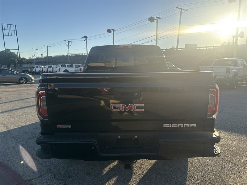 2017 GMC Sierra 1500 SLT   - Photo 6 - Arlington, TX 76011