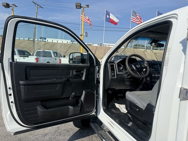 2014 RAM 4500 Crane - Photo 13 - Arlington, TX 76011