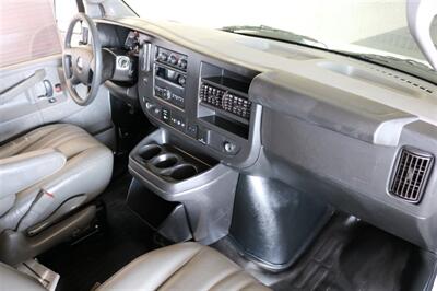 2020 GMC Savana 2500   - Photo 32 - Arlington, TX 76011