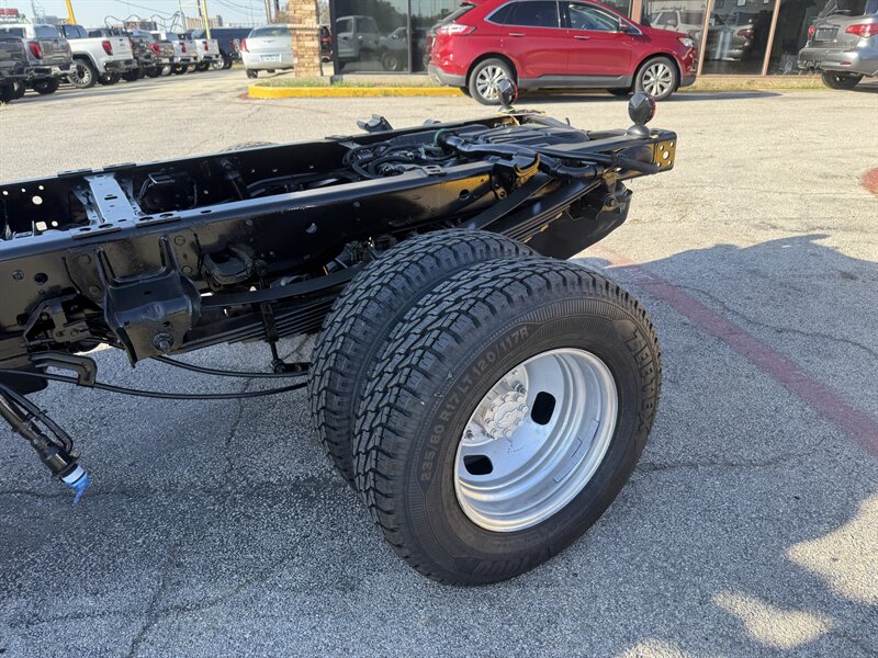 2019 Ford F-350 Super Duty XL - Photo 11 - Arlington, TX 76011
