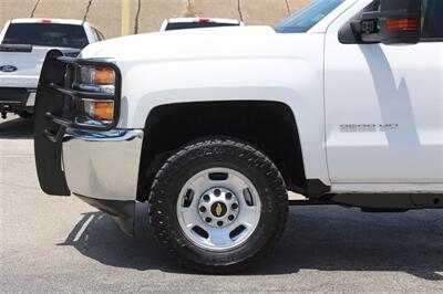 2017 Chevrolet Silverado 2500 Work Truck   - Photo 14 - Arlington, TX 76011