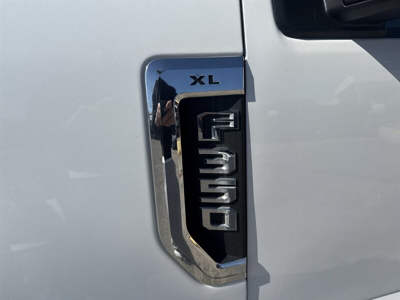 2022 Ford F-350 XL - Photo 11 - Arlington, TX 76011