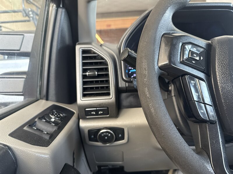 2022 Ford F-350 XL - Photo 20 - Arlington, TX 76011