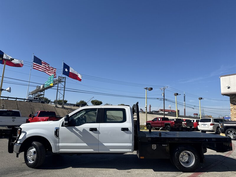 2022 Ford F-350 XL - Photo 8 - Arlington, TX 76011