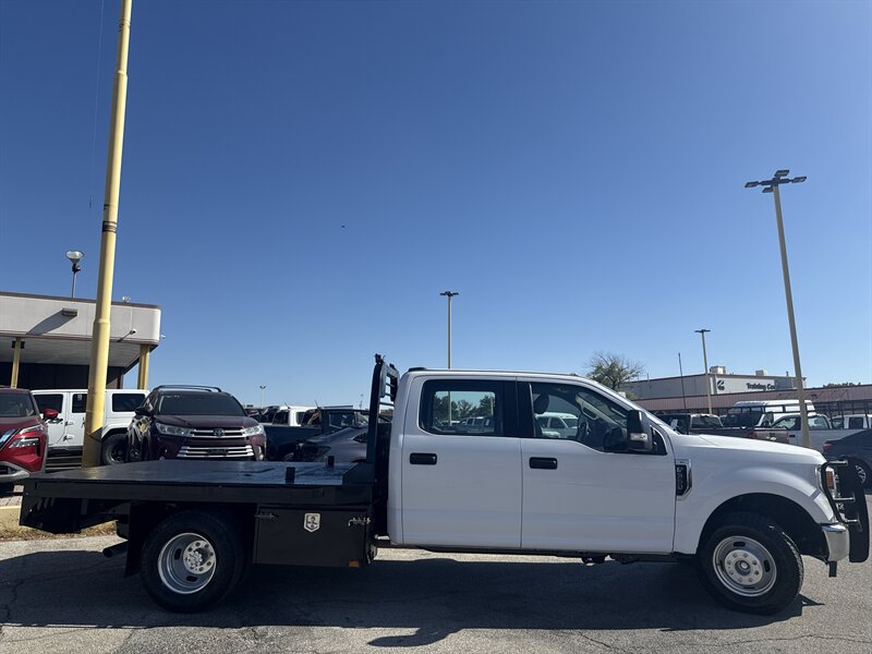 2022 Ford F-350 XL - Photo 4 - Arlington, TX 76011