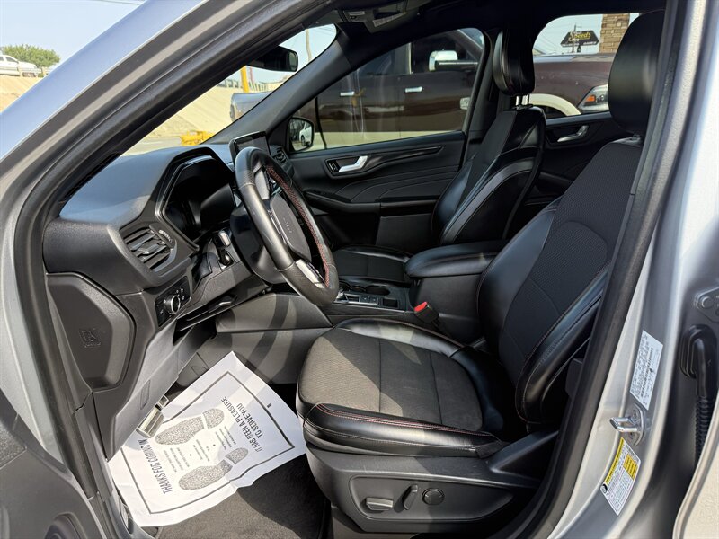 2024 Ford Escape ST-Line - Photo 13 - Arlington, TX 76011