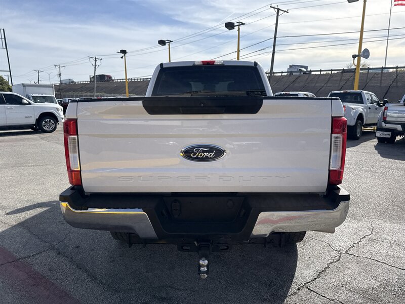 2019 Ford F-250 STX - Photo 6 - Arlington, TX 76011