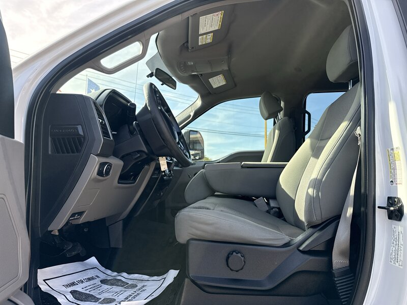 2019 Ford F-250 STX - Photo 14 - Arlington, TX 76011