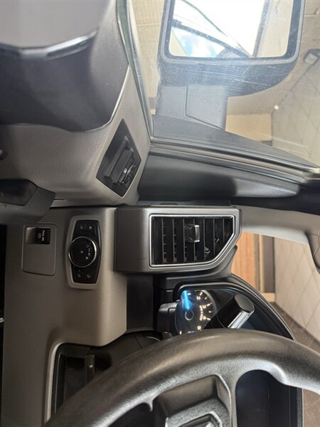 2018 Ford F-150 XLT - Photo 20 - Arlington, TX 76011