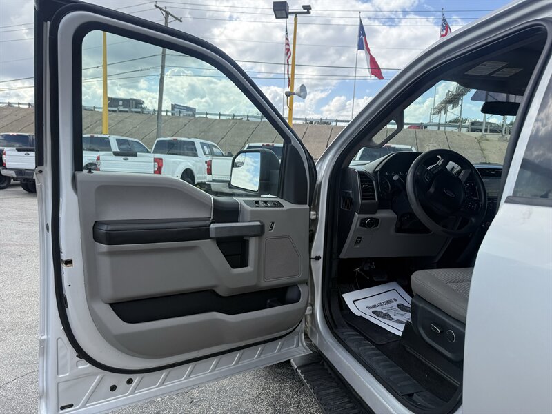 2018 Ford F-150 XLT - Photo 12 - Arlington, TX 76011