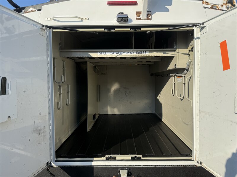 2015 Chevrolet Silverado 3500HD CC Work Truck - Photo 7 - Arlington, TX 76011
