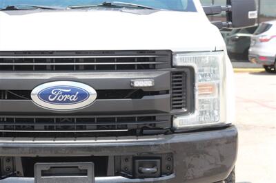 2017 Ford F-250 XL   - Photo 10 - Arlington, TX 76011