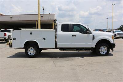 2017 Ford F-250 XL   - Photo 7 - Arlington, TX 76011