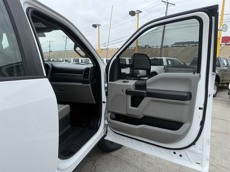2019 Ford F-250 Super Duty XL - Photo 19 - Arlington, TX 76011