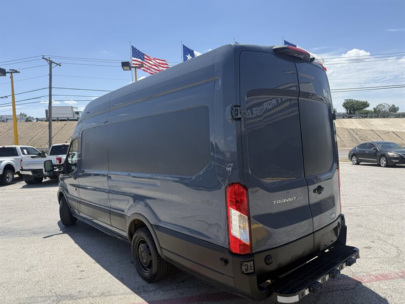 2021 Ford Transit 250 - Photo 8 - Arlington, TX 76011