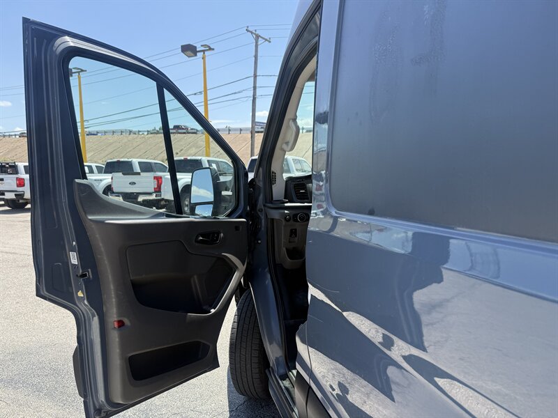 2021 Ford Transit 250 - Photo 12 - Arlington, TX 76011