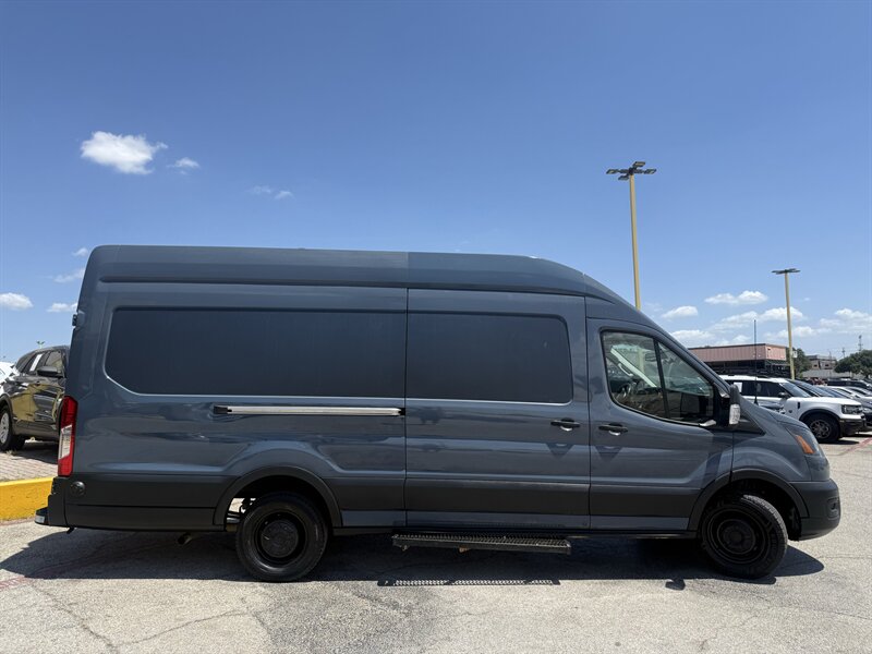 2021 Ford Transit 250 - Photo 4 - Arlington, TX 76011