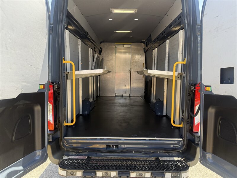 2021 Ford Transit 250 - Photo 7 - Arlington, TX 76011