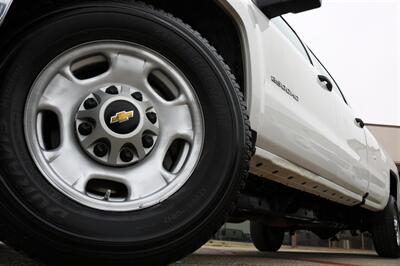 2017 Chevrolet Silverado 2500 Work Truck   - Photo 2 - Arlington, TX 76011