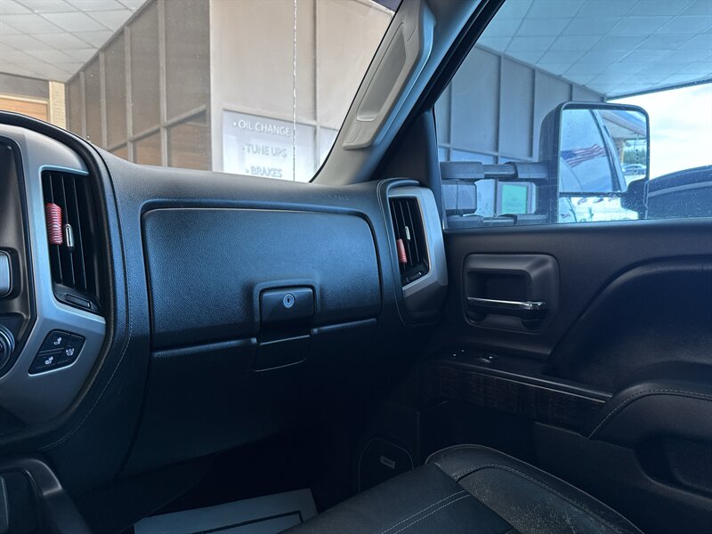 2015 GMC Sierra 2500 Denali - Photo 27 - Arlington, TX 76011