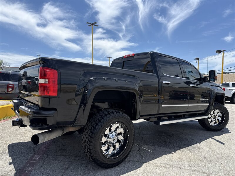 2015 GMC Sierra 2500 Denali - Photo 6 - Arlington, TX 76011