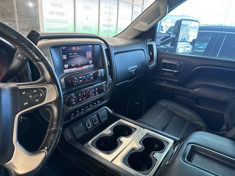 2015 GMC Sierra 2500 Denali - Photo 28 - Arlington, TX 76011
