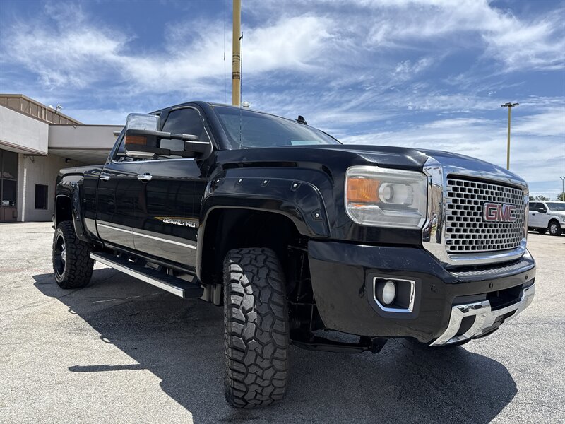 2015 GMC Sierra 2500 Denali - Photo 3 - Arlington, TX 76011