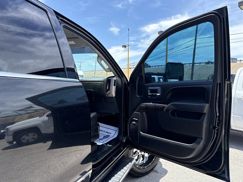 2015 GMC Sierra 2500 Denali - Photo 18 - Arlington, TX 76011