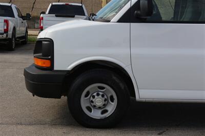 2007 Chevrolet Express 2500   - Photo 14 - Arlington, TX 76011