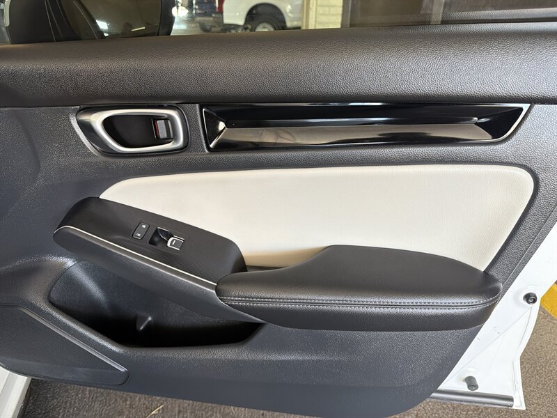 2022 Honda Civic Sport Touring - Photo 21 - Arlington, TX 76011