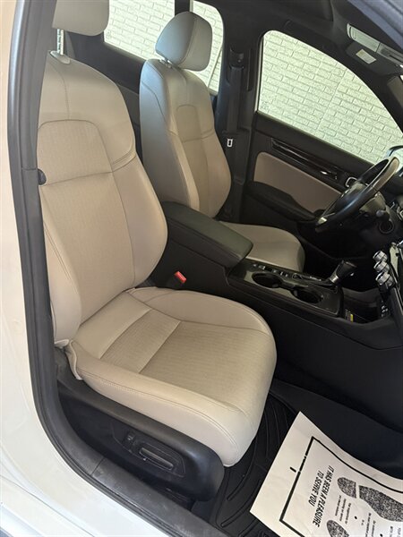 2022 Honda Civic Sport Touring - Photo 19 - Arlington, TX 76011
