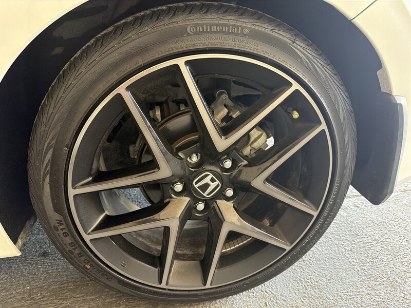 2022 Honda Civic Sport Touring - Photo 23 - Arlington, TX 76011