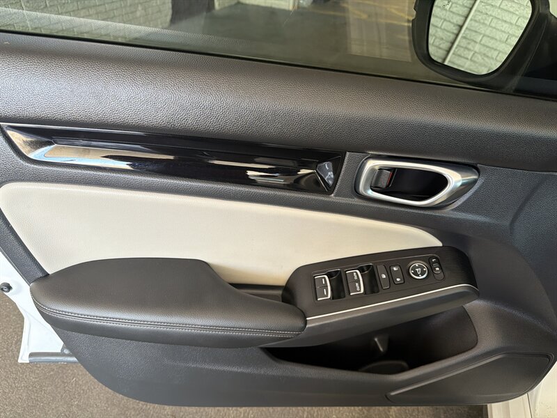 2022 Honda Civic Sport Touring - Photo 7 - Arlington, TX 76011