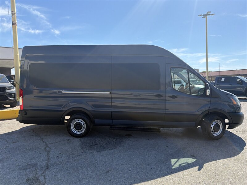 2019 Ford Transit 250 - Photo 4 - Arlington, TX 76011