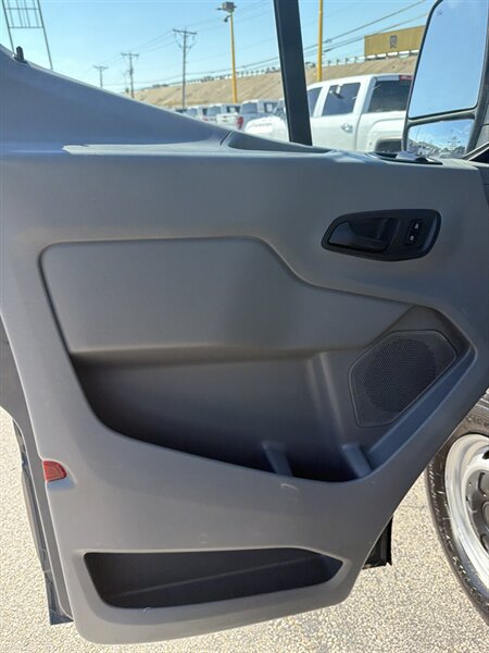 2019 Ford Transit 250 - Photo 8 - Arlington, TX 76011