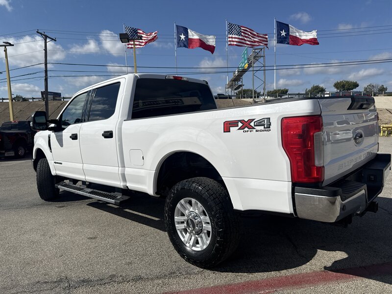2019 Ford F-250 XLT - Photo 7 - Arlington, TX 76011