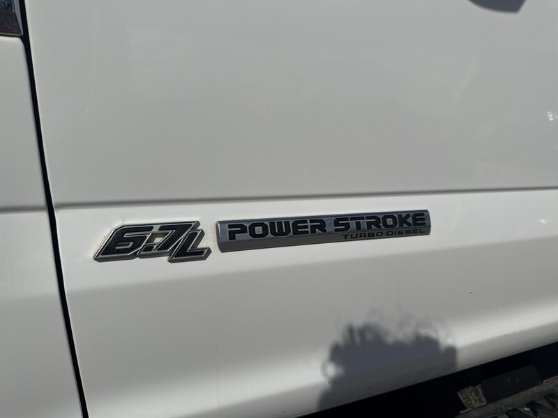 2019 Ford F-250 XLT - Photo 11 - Arlington, TX 76011