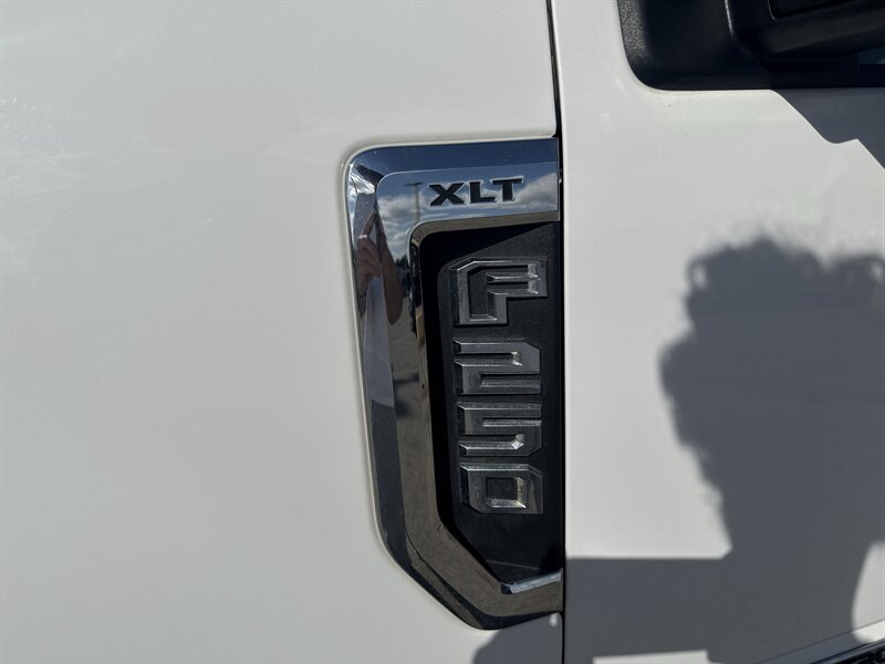 2019 Ford F-250 XLT - Photo 12 - Arlington, TX 76011