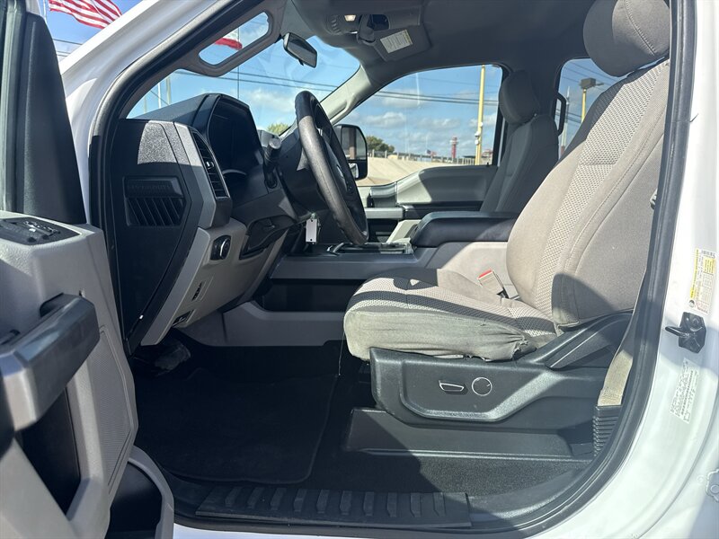 2019 Ford F-250 XLT - Photo 15 - Arlington, TX 76011