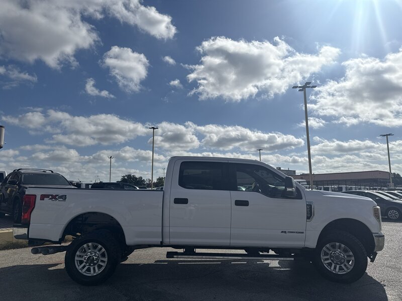 2019 Ford F-250 XLT - Photo 4 - Arlington, TX 76011