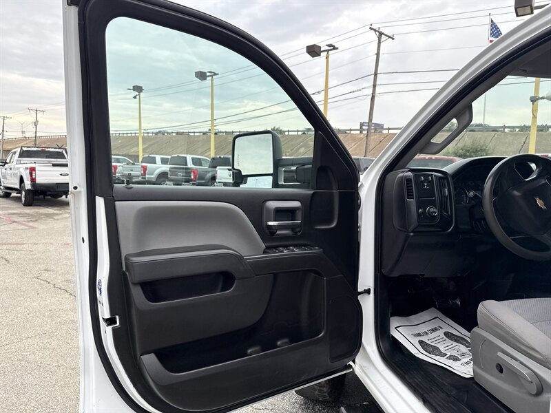 2019 Chevrolet Silverado 2500 Work Truck   - Photo 13 - Arlington, TX 76011
