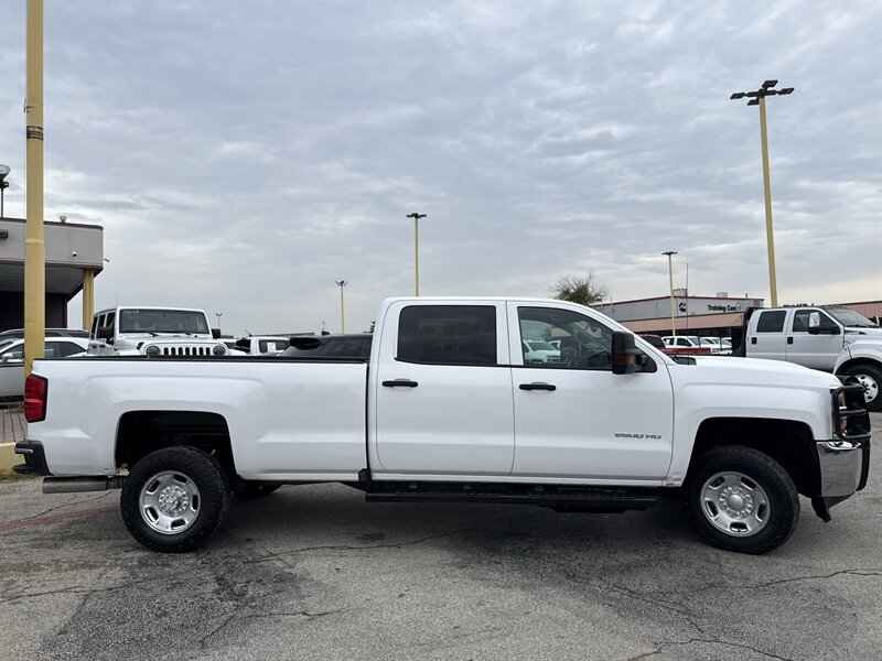 2019 Chevrolet Silverado 2500 Work Truck   - Photo 4 - Arlington, TX 76011